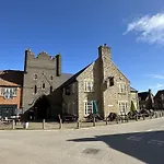 Nyaraló Corner - Part Of The The Bay Village With Pool, Gym And Direct Access, Pub, Restaurant, Tennis And Meadows Walks