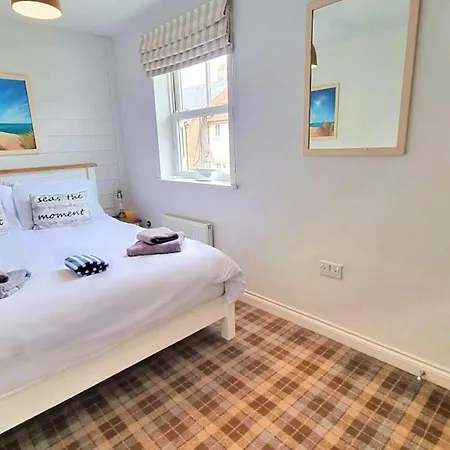 Vakantiehuis Corner - Part Of The The Bay Village With Pool, Gym And Direct Access, Pub, Restaurant, Tennis And Meadows Walks *