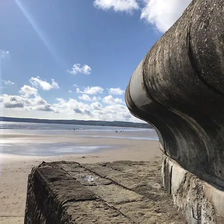 Corner - Part Of The The Bay Village With Pool, Gym And Direct Access, Pub, Restaurant, Tennis And Meadows Walks Vakantiehuis Filey